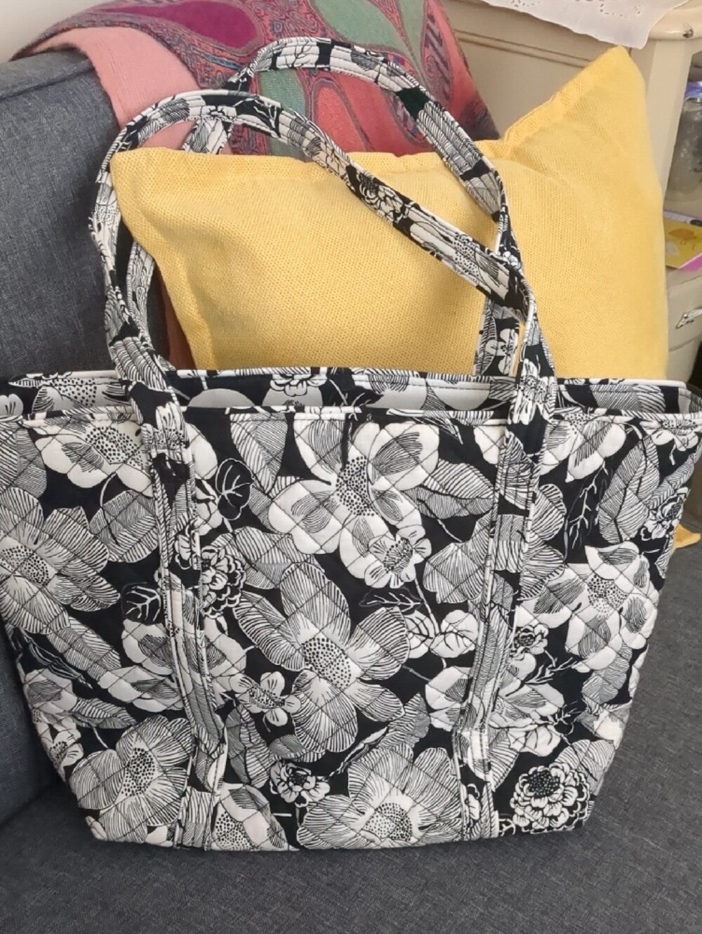 Vera Bradley Black & White Floral Quilted Tote Bag - Picture 4 of 7